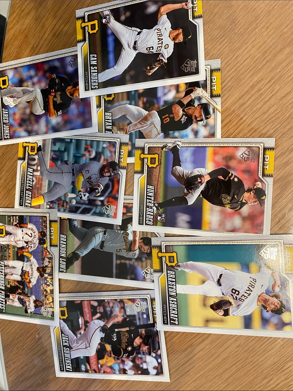 9 Pittsburgh Pirates Baseball Card Lot - Team Logo & Black/Gold Accents